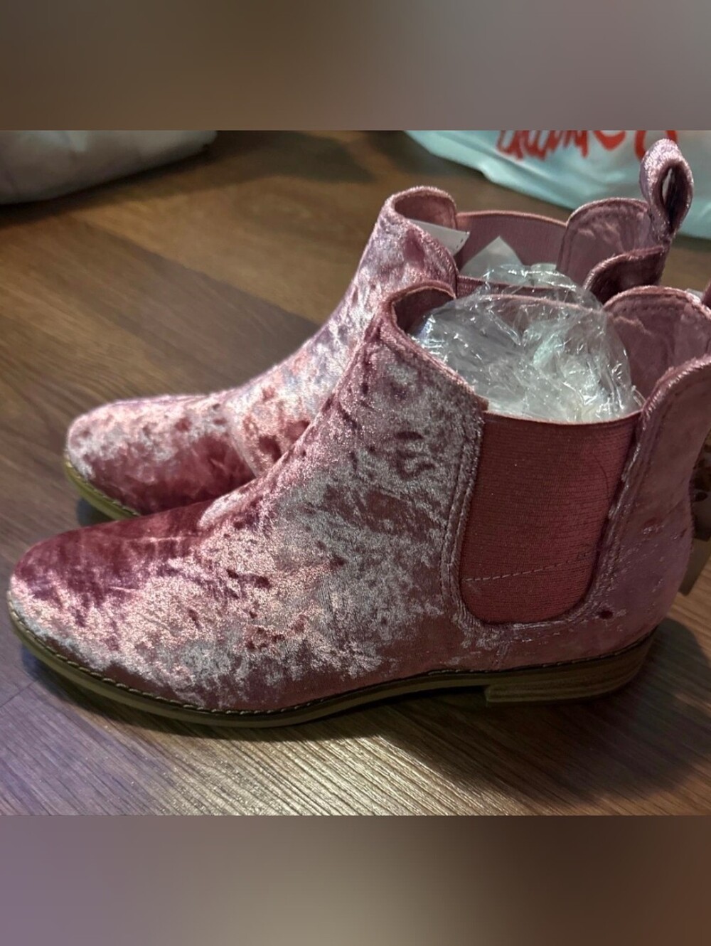 TOMS Ella Faded Rose Pink Crushed Velvet Ankle Boots Women's US 6